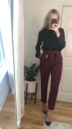 Dressy Work Outfits Fall, Banking Work Outfits, Black Pant Dressy Outfit, Valentines Work Outfits For Women, Slacks Dressy Outfit, Express Outfits Work, Dressy Pant Outfits For Women, Business Casual Birthday Outfit, Business Casual Outfits Pants