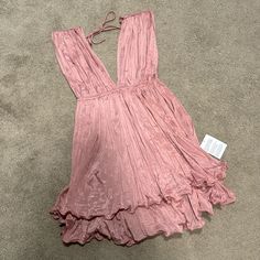 Nwt Asos Design Plunge Pleated Mini Skater Dress In Dusky Pink Size Us 2. So Pretty! I Bought For An Event That I Didn’t End Up Attending. Tags: Revolve, Nordstrom, Vici, Sorority V-neck Backless Sundress For Brunch, V-neck Backless Sundress For Date Night, Backless V-neck Sundress For Brunch, V-neck Tie Back Mini Dress For Date Night, Summer V-neck Backless Dress For Date Night, Summer Backless V-neck Dress For Date Night, Flirty V-neck Mini Dress With Tie Back, Flirty V-neck Tie Back Mini Dress, Summer V-neck Backless Dress For Night Out