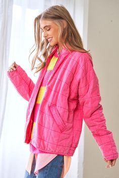 Stay cozy and stylish with our women's quilted zip-up oversized jacket. features soft fabric, side pockets, and mock neck. perfect for casual wear. Quilt Jacket, Kids Outfits Girls, Plus Size Swimwear, Charcoal Color, Sweater Blouse, Sheer Fabrics, Quilted Jacket, Print Pattern, Look Cool