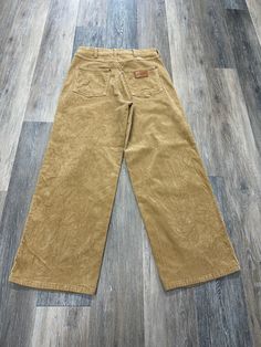 Brand: WRANGLER Style: PANTS CORDUROY Color: GOLD Size: 12 SKU: 137-137120-26138 CONDITION: GENTLY USED Casual Gold Straight Leg Pants, Casual Gold Straight Leg Bottoms, Gold Bottoms With Pockets For Fall, Casual Gold Pants For Fall, Casual Gold Wide Leg Bottoms, Pants Corduroy, Style Pants, Size 12, Pants