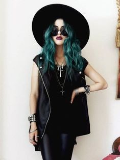 Teal Hair, Hair Color Pastel, Rave Outfit, Estilo Punk, Looks Street Style, Mode Inspo, Grunge Hair, Black Hat