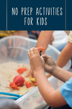 Try out these easy no prep toddler activities! Perfect for one year olds, 2 year olds, and 3 year olds. Use these easy activities indoors for the winter months and outside. These 20 activities are perfect for year round fun and to help your littles learn, grow, and develop while engaging with their environment. Includes no prep toddler activities for fine motor, gross motor, craft ideas, and so much more. Try these out in your home this week! Indoor Toddler Activities, Indoor Activities For Toddlers