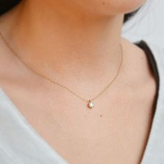 Diy Gemstone Jewelry, Wishlist 2022, Layered Necklace Gold, Jewelry Anklets, Dainty Jewellery, Bridal Jewels, Double Piercing, Simple Chain