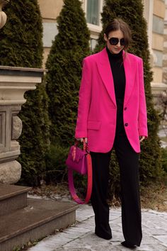 Fushia Outfits For Women, Pink Blazer Outfit Winter, Pink Blazer Outfit, Elegantes Outfit Damen, Chic Work Outfits Women, Work Outfit Ideas, Outfit Inspiration Women, Work Outfits Women Summer, Look Rose