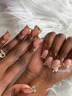 Gold Birthday Nails Short, 111 Nails, Gold Short Nails, Gold Nail Set, Gold Nails Prom, Long Things, Gold Acrylic Nails