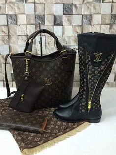 LV ACCESSORIES, Exquisite. Zapatillas Louis Vuitton, Gucci Art, Shoes Outfit Fashion, Handbag Shoes, Vuitton Handbags, Vera Bradley