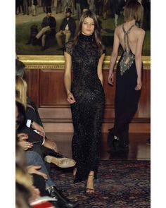 For Sale on 1stDibs - ▪ Ralph Lauren Collection black evening dress ▪ Beaded in a floral pattern allover ▪ High neck ▪ Beaded net cap sleeves with beaded tassel trim ▪ Trained Ralph Lauren 2002, Runway Gowns, Black Evening Dress, Runway Fashion Couture, Runway Outfits, Runway Dresses, Black Evening Dresses, Ralph Lauren Collection, Glam Dresses