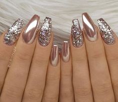 XglamorousqueenX Rose Gold Nail Art, Nail Desi, Gold Nail Art, Her Nails, Rose Gold Nails, Glamorous Nails, Gold Beauty, Art Gold, Glitter Nail