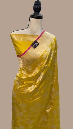 Pure Katan Silk Banarasi Handloom Saree - All over Sona Roopa Jaal work Georgette Banarasi Saree, Dupatta Dress, Stylish Saree, Silk Banarasi Saree, Indian Wedding Gowns, Indian Luxury, Saree Looks, Silk Sarees With Price, Sarees With Price