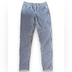 Zara Striped Cropped Pants Nwot These Are Lightweight Stretch Denim In Railroad Stripe. See Photos For Measurements With The Tape. Waist: ~26” Hip: 32” Inseam: ~25” Rise: ~10” Tags Removed But Not Worn Cropped Denim, Jeans Denim, Cropped Pants, Stretch Denim, Denim Jeans, Mid Rise, Jeans Size, Blue White, Size 4