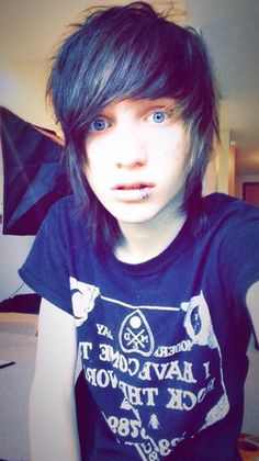 Johnnie Guilbert Emo Boy Hair, Bryan Stars, Shannon Taylor, Emo Love, Scene Goth, Scene Boys, Instagram Add, Add Me On Snapchat