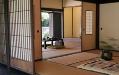 japanese home decorating ideas Japanese Apartment Design, Tiny Japanese Apartment, Japanese Style Apartment, Japanese Decor Ideas, Japanese Apartment, Sweet Home Design