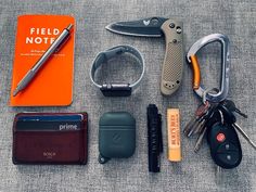 Simple but fully loaded EDC Edc Accessories, Urban Survival Kit, Bushcraft Backpack, What Is In My Bag, Landscape Business, Edc Wallet, Edc Tactical