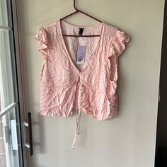 Cropped Wild Fable Pink Blouse, Nwt. Was Stored In A Bag For A While, Just A Tad Wrinkly Now. Size Xl. Feminine V-neck Crop Top For Vacation, Casual V-neck Crop Top With Ruffles, Casual V-neck Ruffled Crop Top, Feminine Summer Crop Top Blouse, Casual Brunch Crop Top Blouse, Feminine Crop Top Blouse For Day Out, Casual Crop Top Blouse For Brunch, Sleeveless Casual Blouse For Brunch, Casual Sleeveless Blouse For Brunch