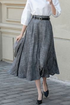 Elegant Flow - The Charcoal Pleated Skirt 4899 2024 Womens Fashion, Elegant Skirts, Georgette Skirt, Long Skirt Fashion, Fashion Skirts, Handmade Skirts, Stylish Skirts, Formal Skirt, Event Outfit