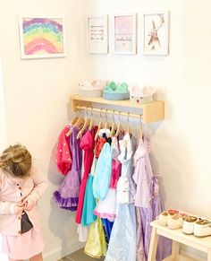 Shelf Nursery, Small Playroom, Girls Playroom, Big Girl Bedrooms, Toddler Playroom, Playroom Organization, Hanging Rack, Toddler Rooms