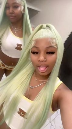 - 𝗳𝗼𝗹𝗹𝗼𝘄 𝟰 𝗺𝗼𝗿𝗲 ➚➚➚ Girly Hairstyles, Frontal Wig Hairstyles, Frontal Hairstyles, Hair Laid, Frontal Wig, Best Friend Goals, Pretty Selfies, Frontal Wigs, Hairstyle Ideas