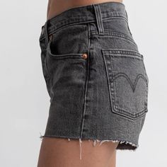 New With Tags!! Size 25 Or 0/1 *Approximate Measurements Waist 13.5” Rise 10” Inseam 2.25” * - 99/1% Cotton/Elastane - Button Fly Closure - Ripped High Rise Cut Off - Light Fading Summer Staple!! Levi High Waisted Shorts, Shorts Levis, Levi 501 Shorts, Ribcage Jeans, 501 Shorts, Mom Denim, Ripped Shorts, Upcycle Jeans, Frayed Denim