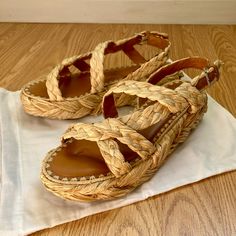 In Excellent Used Condition, With Box And Protective Bags. Right Ankle Strap Has A Loose Piece Of Straw. Moderate Wear On Soles. Uppers Are In Pristine Condition. Robert Clergerie, Espadrille Sandals, Ankle Strap, Straw, Sandals, Women Shoes, Cream, How To Wear