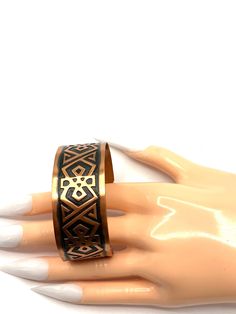 Gorgeous copper bracelet, cuff, boho, 3D, black. Copper Cuff Bracelet, Bracelet Cuff, Copper Bracelet, Silver Spring, Polynesian Tattoo, Cuff Bracelets, Rings For Men, Copper, Cuff