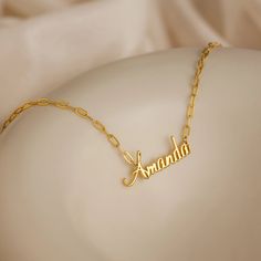 Our Luna Name Necklace in Paperclip Chain offers a personalized touch with elegantly scripted lettering, perfect for showcasing your name or a cherished word. The delicate paperclip chain adds a subtle, refined look, making it a versatile piece for everyday wear or special occasions. Crafted with care, it’s a charming accessory that offers both style and sentimentality SKU: MM-NM76F64 Product Details Material: High Quality Solid 925 Sterling Silver Finish: 18K Gold ∙ Sterling Silver ∙ Rose Gold Elegant Personalized Link Necklaces, Elegant Name Necklace For Mother's Day With Delicate Chain, Elegant Name Necklace With Delicate Chain For Mother's Day, Minimalist Name Necklace For Weddings, Minimalist Name Necklace For Wedding, Minimalist Nameplate Necklace For Wedding, Minimalist Wedding Name Necklace, Minimalist Personalized Paperclip Necklace, Classic Name Necklace With Delicate Chain For Anniversary