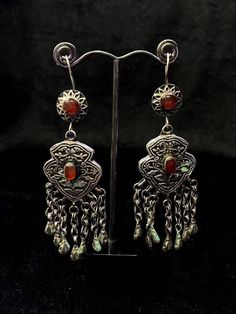 Handmade Vintage Old Silver Kochi Earrings It's Tribal Kochi Earrings With Red Agate Stone It's Totally Handmade EarringsMaterial SilverGemstone Agate Stone Artisan Red Teardrop Earrings, Red Sterling Silver Earrings With Natural Stones, Ornate Gemstone Dangle Earrings, Ornate Red Dangle Earrings, Artisan Red Earrings With Natural Stones, Traditional Sterling Silver Earrings With Natural Stones, Bohemian Hallmarked Drop Earrings, Artisan Red Drop Earrings, Artisan Red Pierced Jewelry