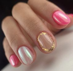 Cute Bright Nails, Outer Banks Series, Pink And Gold Nails, Sns Nails Designs, Almond Nails Pink, Belle Nails, Makeup Nails Designs, Magic Nails, Gel Nails Diy