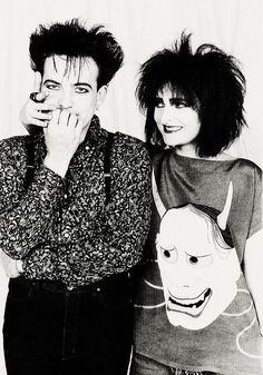 80s Goth, Siouxsie Sioux, Goth Bands, Goth Music, Goth Subculture, Musica Rock, Robert Smith, I'm With The Band, Goth Aesthetic