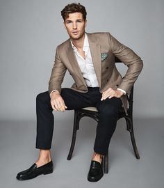 Blazer Fashion 2 piece New Outfits Mens https://youtu.be/kBjm4DTsbb8 Brown Blazer Black Pants Men, Summer Marriage Outfit Men, Casual Double Breasted Blazer, Brown Blazer Men Outfits, Brown Suit Jacket Outfit Men, Men’s Blazers, Casual Blazer Outfits Men Fashion Ideas, Mens Suits Style Modern Casual, Men’s Blazer Outfits