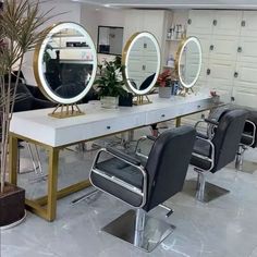 Mi-Mirror Glamorous Round Design LED Hair Salon Mirror - Salon Styling Mirror, Barber Shop Decor, Makeup Room Mirror, Illuminated Beauty Station, Elegant LED Mirror for Salons, Stylish Barber Shop Accent, Professional Makeup Room Decor, Functional Salon Equipment, Modern Beauty Space Mirror A Gift, Salon Beauty, Makeup Mirror With Lights, Makeup Mirror, Car Pendant, Mirror With Lights, Discount Coupon, Barber Shop, Beauty Salon