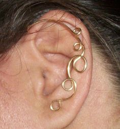 Swirl Vine Ear Wrap Gold plated Ear Cuff ear jacket ear Ear Climber, Cross Stitch Patterns Flowers, Diy Wire Jewelry, Ear Climbers, Ear Jacket, Ear Candy, Homemade Jewelry, Beauty Items, Toe Rings