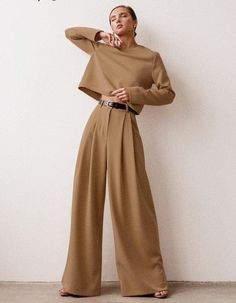 SPECIFICATIONS Waist Type: MID Style: Casual Season: Winter Pattern Type: Solid Pant Style: Wide Leg Pants Origin:ES Model Number: CK9850/CY5650/TZ9851 Material: Polyester,Spandex Length: Full Length Gender: WOMEN Front Style: Pleated Fit Type: LOOSE Fabric Type: Woven Elasticity: Non Strech Decoration: Button,Fake Zippers,Pleated,vintage Closure Type: Zipper Fly Brand Name: mnealways18 Age: 18-24 Tops For Palazzo Pants, Womens Matching Sets, Khaki Tops, Look Office, Women Trousers, Beige Pants, Pants Vintage, Beige Top, Brown Pants