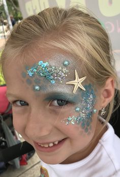 Mermaid Mask Kids, Mermaid Makeup Halloween Kids Easy, Mermaid Halloween Makeup Kids, Mermaid Face Glitter, Mermaid Kids Makeup, Toddler Mermaid Makeup, Mermaid Glitter Makeup, Mermaid Costume Kids Diy, Mermaid Makeup Kids