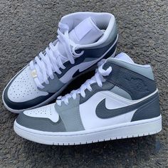 Gray Air Jordan 1 Custom Shoes Sneakers-shecustomize Air Jordan 1 Grey, Jordan 1 Grey, Customised Shoes, Air Shoes, Trendy Shoes Sneakers, Dr Shoes, Nike Shoes Girls, Nike Fashion Shoes, Basket Style