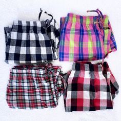 Warm cotton plaid adult pajama pants that are perfect for fall or winter. A perfect pair to wear on Christmas day! Comes with a stretchy elastic waistband for a comfortable fit. Also has pockets! Several different styles available. 100% Cotton BUY PAJAMA SET WITH LONG SLEEVE TOP HERE: https://www.etsy.com/listing/903455811/pajama-set-plaid-flannel-red-black?ref=listings_manager_grid BEFORE PURCHASING: Please take a look at all shop policies (located under the shop profile picture) for information on shipping, returns, and international  purchases TURN AROUND TIME Takes 2 business days to make dress Domestic Shipping:  First Class Shipping/Standard Shipping: 5-7 business days Priority Mail Shipping: 2-3 business days International Shipping: First Class/Standard Shipping: 2-3 Weeks  Priority Pink Pajama Pants, Pink Pajama, Warm Pajamas, Adult Pajamas, Pink Pajamas, Christmas Pjs, Plaid Pajamas, Mens Pajamas, Green Christmas