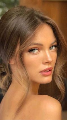 Semi Formal Hairstyles, Vintage Bridal Hair, Chignon Hair, Formal Hairstyles, Homecoming Hairstyles, Gorgeous Hair, Hairstyles With Bangs, Bun Hairstyles, Hair Trends