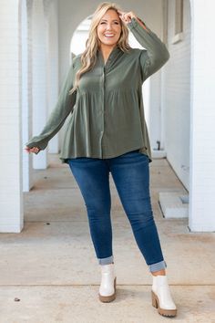 This top is calling your name! It has a pretty army green color you can dress up or down and style with everything in your wardrobe! It's comfortable for all-day & nightwear, has a relaxed baby doll fit to flatter your figure, and features the cutest button-up style! Simply pair this top with skinnies and boots for an effortlessly chic outfit!   55% Linen, 45% Cotton Full Figure Outfits, Plus Size Winter Fashion, Call On Me, Plus Size Summer Fashion, Stylish Plus Size Clothing, Army Green Color, Earthy Outfits, Family Picture Outfits, Effortlessly Chic Outfits