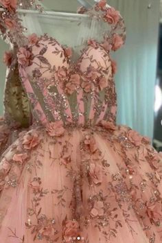 Prinsesse glitrende kjæreste promkjoler med 3d blomster, rosa quinceanera kjoler Dresses With 3d Flowers, Pink Quinceanera Dresses, Pink Quinceanera, Quinceñera Dresses, Pink 3d, Quinceanera Dresses Pink, Pretty Quinceanera Dresses, Pink Evening Dress, Quince Dress