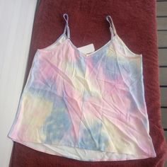 Tecrew Women's Tie-Dye V Neck Tank Tops Spaghetti Straps Shirts Summer Loose Sleeveless Blouse Size Large. Brand New!!! Spaghetti Strap Shirt, White Flowy Top, Tie Dye Cardigan, Cream Lace Top, Light Pink Tops, Green Long Sleeve Top, Womens Sleeveless Tops, Women's Tie, Shirts Summer