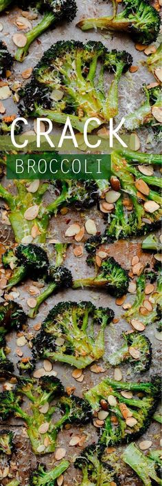 Broccoli Roasted, Broccoli Side Dish, Roasted Broccoli Recipe, Sommer Mad, Roasted Broccoli, Broccoli Recipes, Idee Pasto Sano, Toasted Almonds, Side Recipes