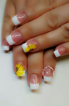 Sunflower nails Sunflower Nails, Gel Acrylic Nails, Smink Inspiration, French Nail Designs, French Acrylic Nails, Acrylic Coffin, Summer Acrylic Nails, Acrylic Nail Art, Yellow Nails