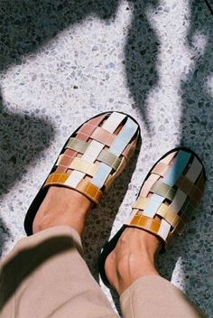 LRNCE - To wear Summer Shoes 2024, Sandals Aesthetic, Outfit Ideas Everyday, Simplify Your Life, Stylish Outfit, Summer Sandals