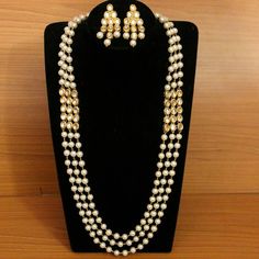 Color_White Polki Long Necklace, Moti Set, Long Necklace Set, Body Sweat, Modern Necklace, Gold Jewelry Stores, Ethnic Necklaces, Modern Necklaces, Precious Jewelry