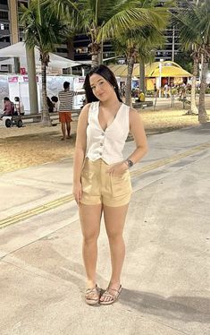 Classy Shorts Outfits, Chic Outfit Summer, Shorts Outfits Casual, Casual Chic Outfit Summer, Classy Shorts, Shorts Outfits Women, Look Short, Looks Party, Shorts Outfits