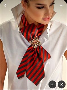 Necktie Outfits For Women, Necktie Outfit, Women Neck Tie, Diy Necktie Projects, Necktie Crafts, Tie Ideas, Women Necktie, Tie For Women, Ways To Wear A Scarf