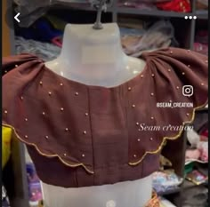 Small Maggam Work Designs, Dolly Hair, Simple Saree Blouse, Modern Blouse Designs, Modern Blouse, Grammar Tenses, Hands Design