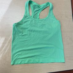 Lululemon Swiftly Tech Racerback Tank Top 2.0 *Race Length In Scream Green Light, Size 8 Really Pretty And Unique Color. Too Big On Me Unfortunately. Race Length Is Very Flattering Nwot, Perfect Condition Send Me Offers! Green Seamless Tank Activewear, Green Seamless Tank Top For Sports, Green Seamless Sports Tank Top, Green Training Tank Top With Light Support, Green Seamless Tank Top For Workout, Green Scoop Neck Sports Top, Green Racerback Gym Top, Green Sports Tank Top With Light Support, Green Seamless Tank Top For Gym