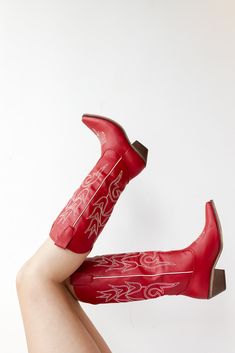 reba boot did someone say OBSESSED?! who doesn't love a good cowboy boot but in RED! the reba boots are so comfy and the perfect red boot that everyone needs! runs true to size Cowgirl Boot Aesthetic, Cowgirl Boots Aesthetic, Boot Aesthetic, Women's Western Fashion, Outfit Ideas Red, Best Cowboy Boots, Country Concert Outfit Ideas, Red Cowgirl Boots, Womens Western Fashion