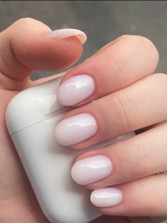 Short Round Winter Nails, Neutral Short Almond Nails, Jelly White Nails, Mini Almond Nails, Short White Almond Nails, Clean White Nails, White Jelly Nails, White Short Almond Nails, White Nails Short