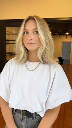 the cut of the season Blonde Lob Hair, Short Hair Inspo, Shoulder Length Blonde, Accepting New Clients, Black Pool, Color Extensions, Pool Hairstyle Ideas, Lob Hairstyle, Blonde Hair Inspiration